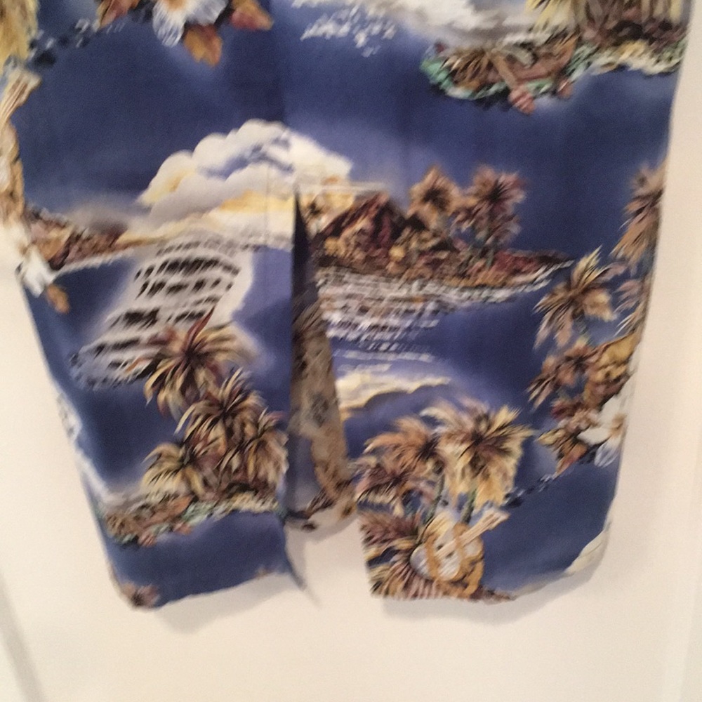 Dress - Picture 6 of 7